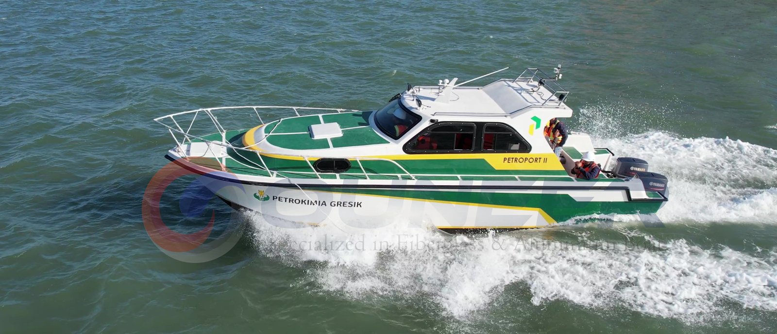 Kapal Patroli Fiberglass 9 Meter – Custom Petrokimia Gresik (PETROPORT II)